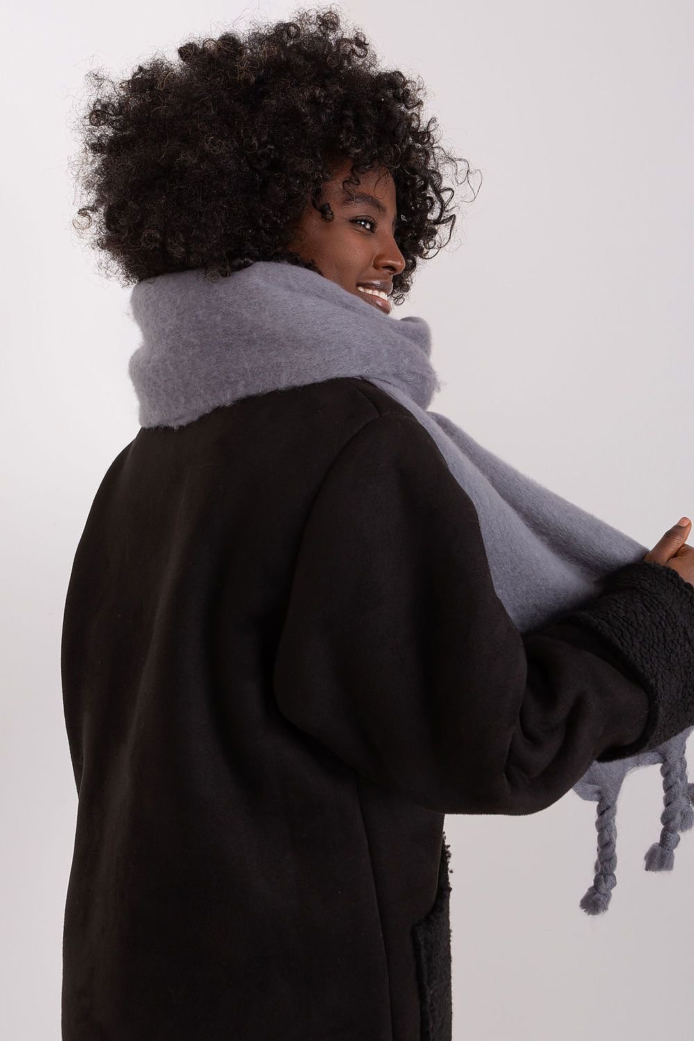Shawl model 190582