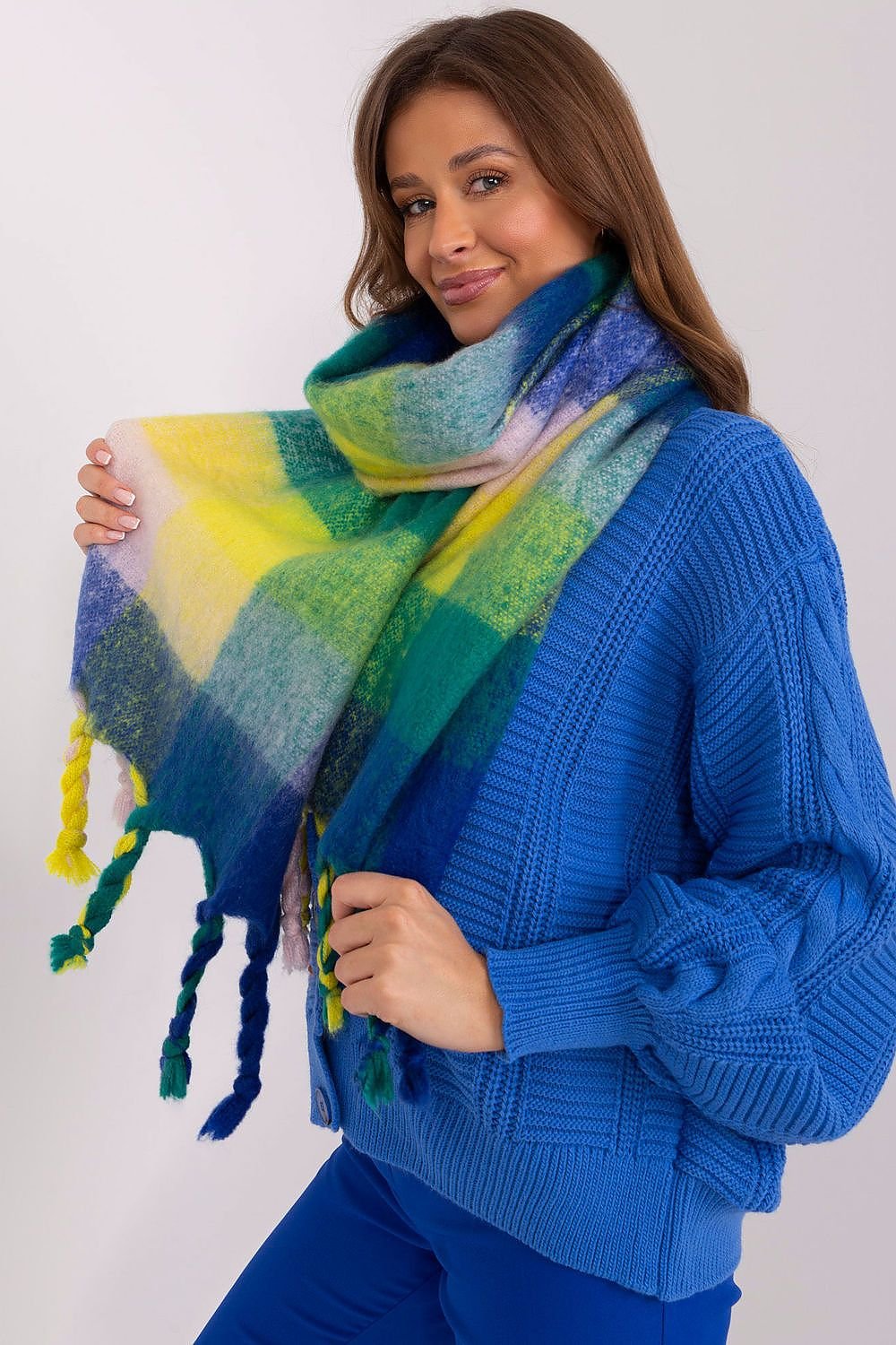 Shawl model 191706