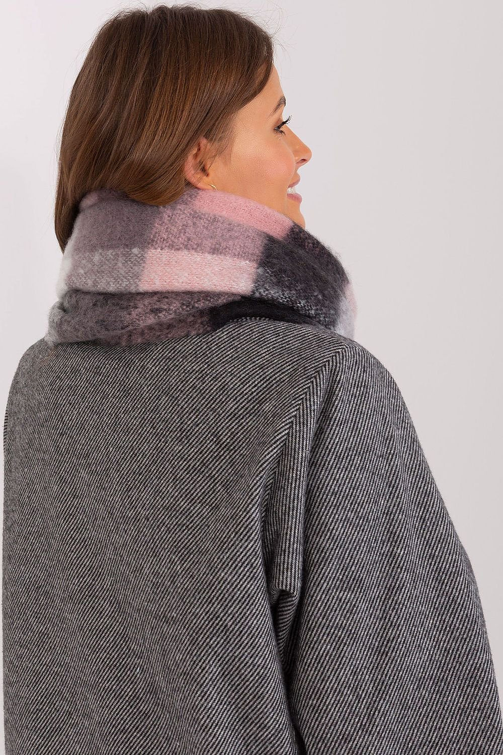 Shawl model 191711